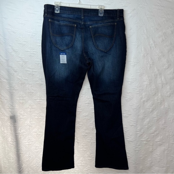 NWT. LEE RIDERS Woman’s Boot cut Jean’s - Picture 2 of 11